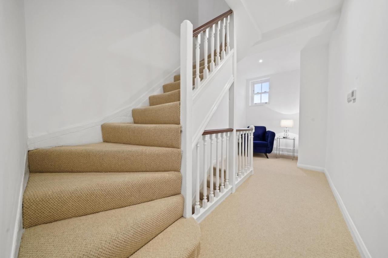 Eton House-Stunning-Castle Views-5Bed-Free-Parking Βίλα Εξωτερικό φωτογραφία