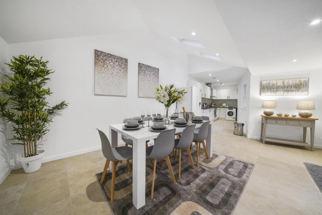 Eton House-Stunning-Castle Views-5Bed-Free-Parking Βίλα Εξωτερικό φωτογραφία