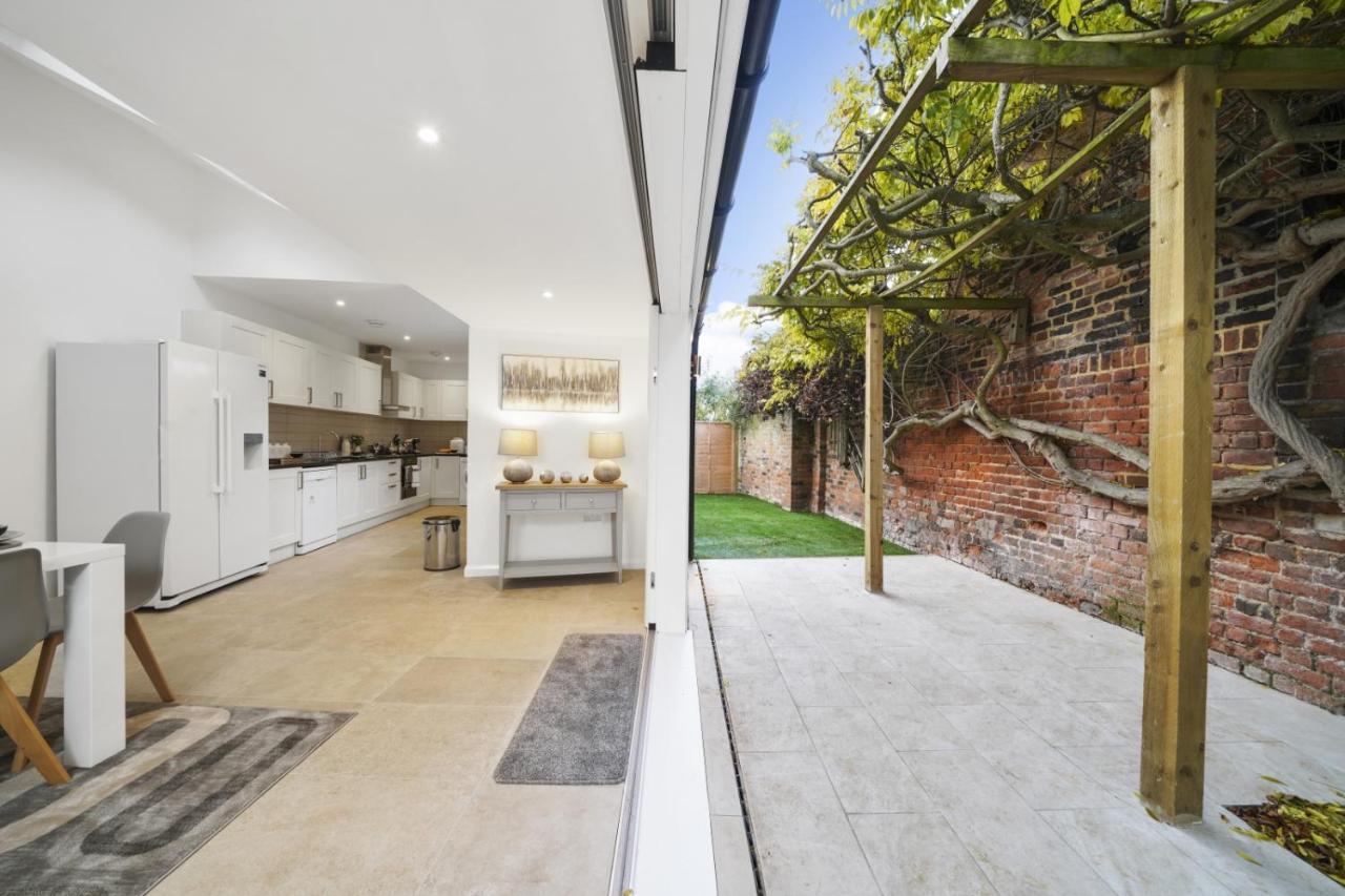 Eton House-Stunning-Castle Views-5Bed-Free-Parking Βίλα Εξωτερικό φωτογραφία